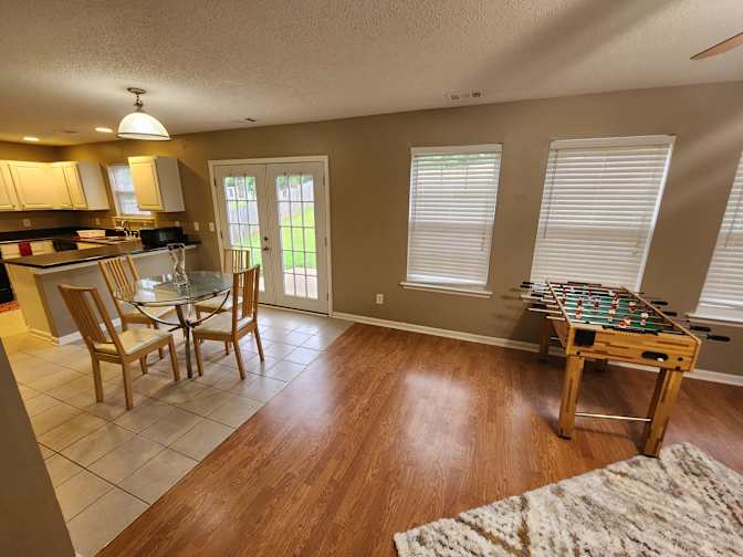 CL&C Property Management and Consulting's room