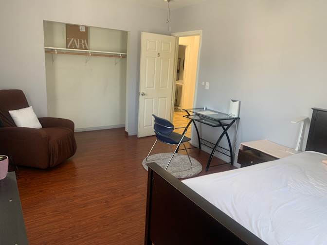 Student Housing's room