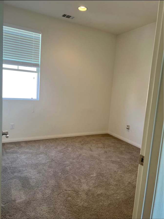 Daniela Gonzales's room