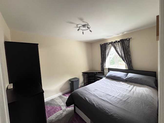 Azhar thompson's room