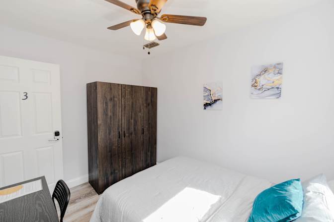 PadSplit's room