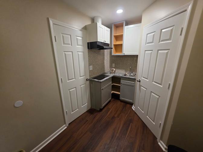 CL&C Property Management and Consulting's room