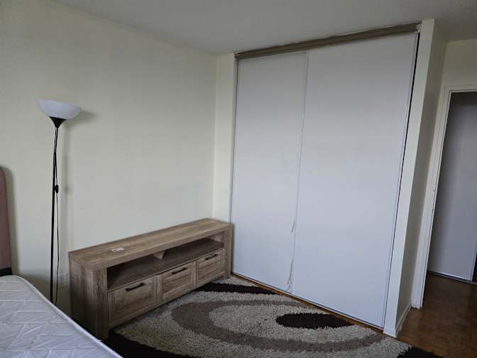 Ron's room