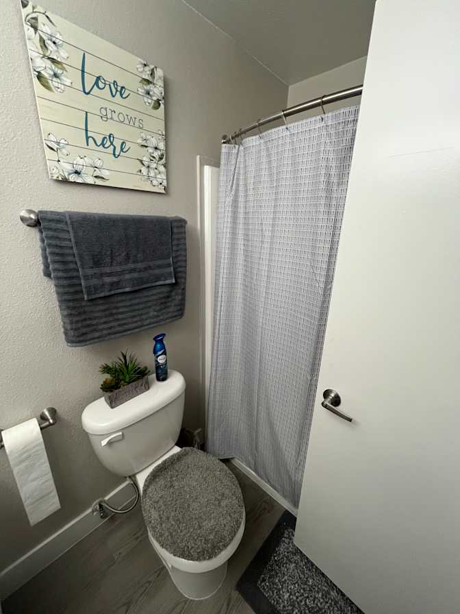 Cecilia's room