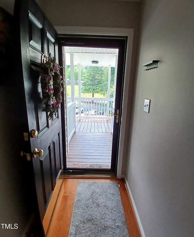Alcove Rooms's room
