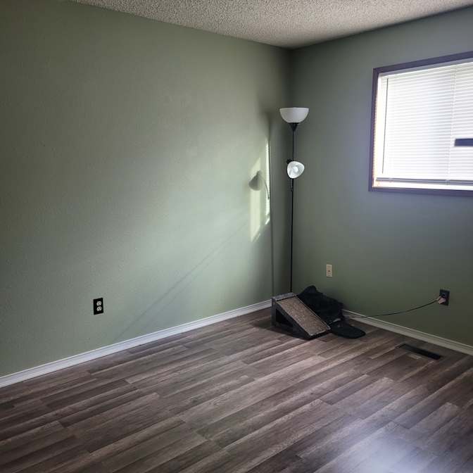 T's room