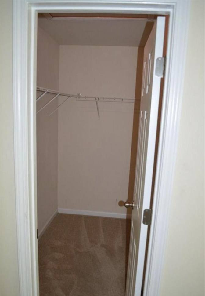 Alcove Rooms's room