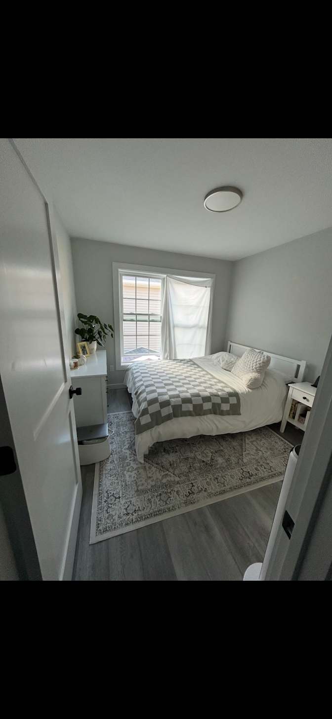 Loretta's room