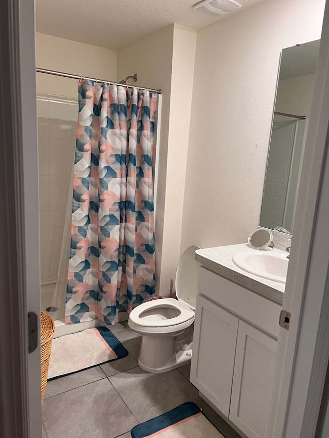 Sydni Shearer's room
