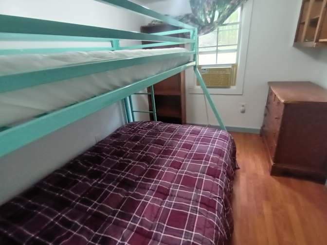Fredy's room