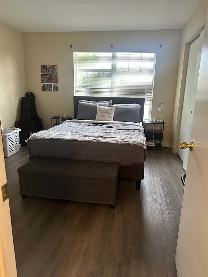 Elise's room