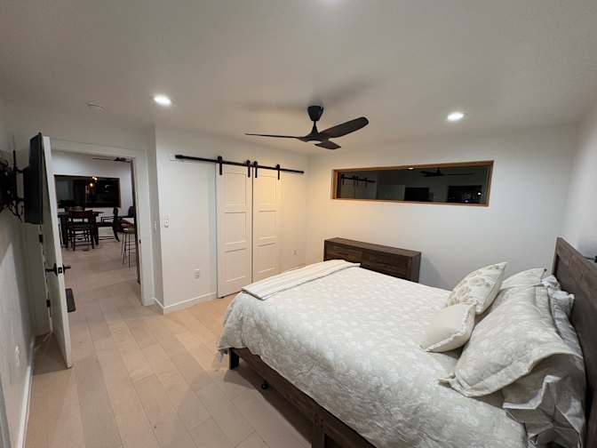 Armando's room