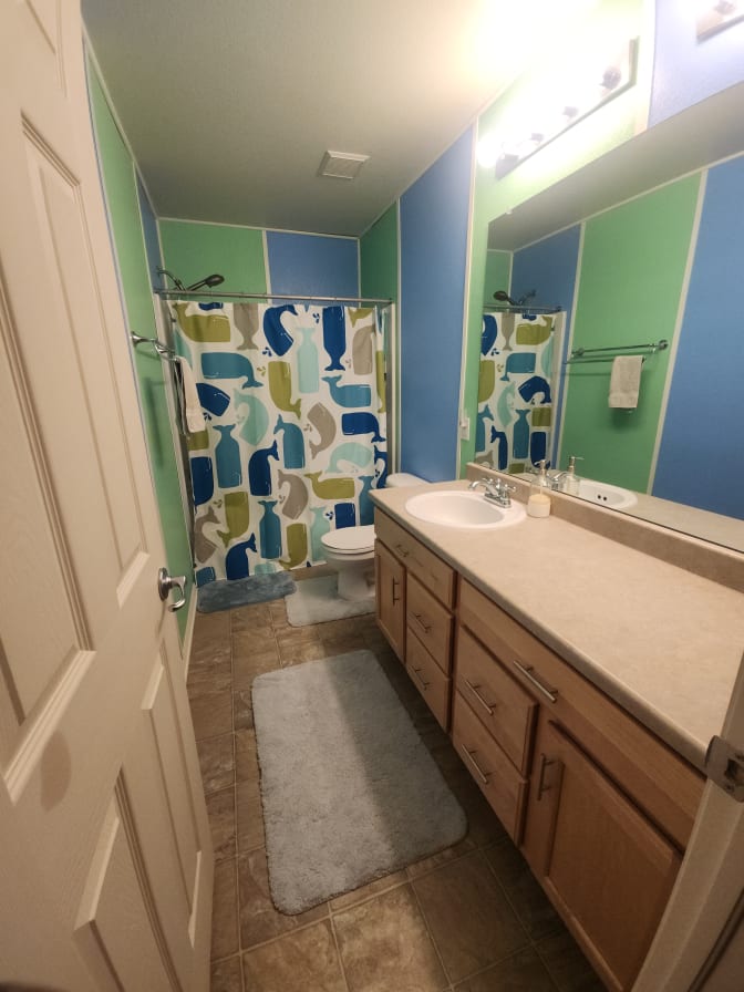 Viviene Kim's room