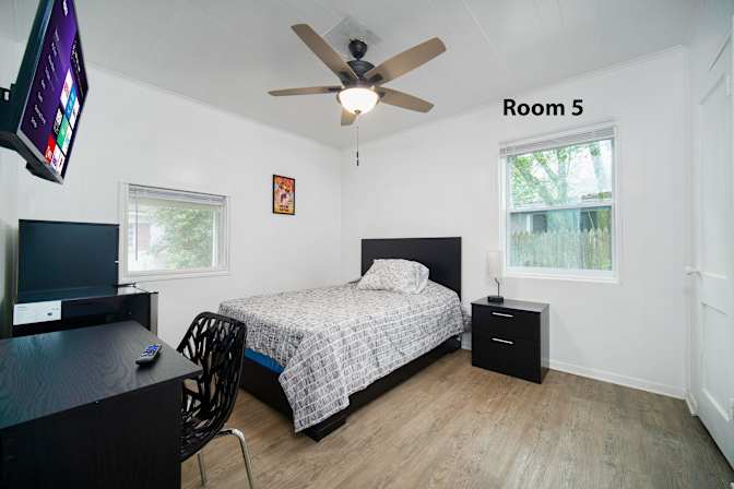 PadSplit's room