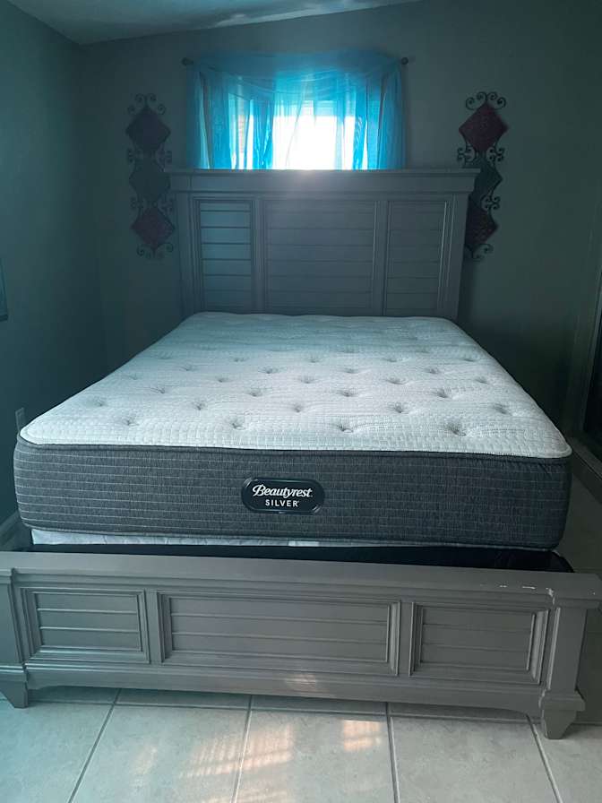 Jennifer's room
