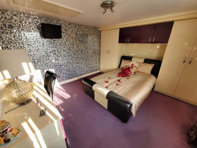 Mahfooz's room