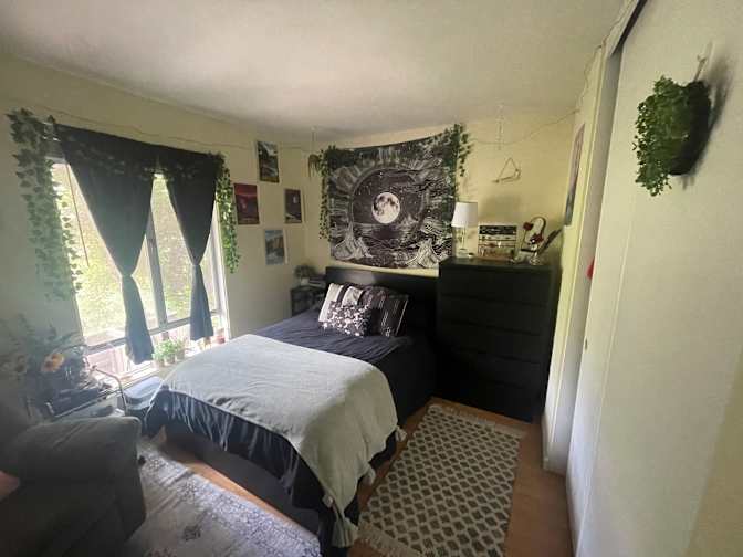 Selma's room