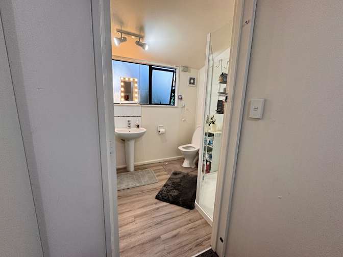 Roy Abraham's room