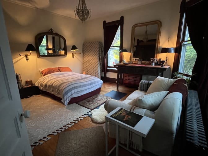 Kate's room