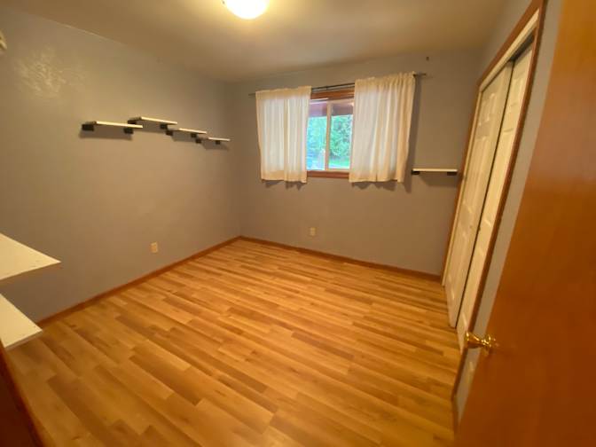 Em's room
