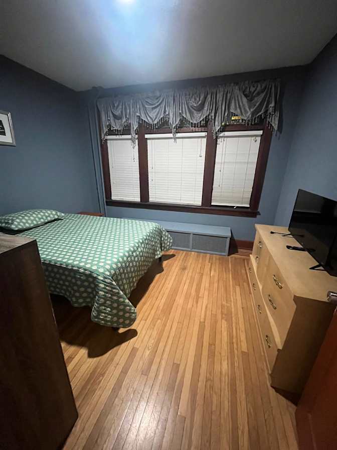 Rey's room