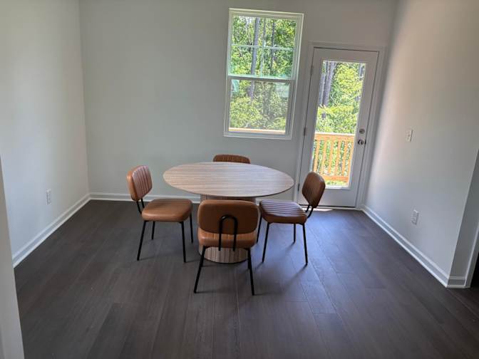 Alcove Rooms's room
