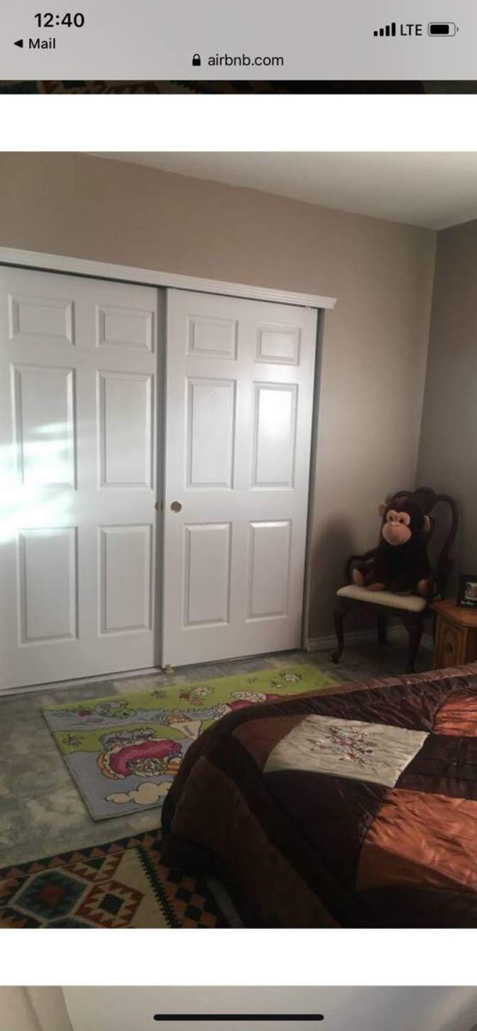 Azita's room