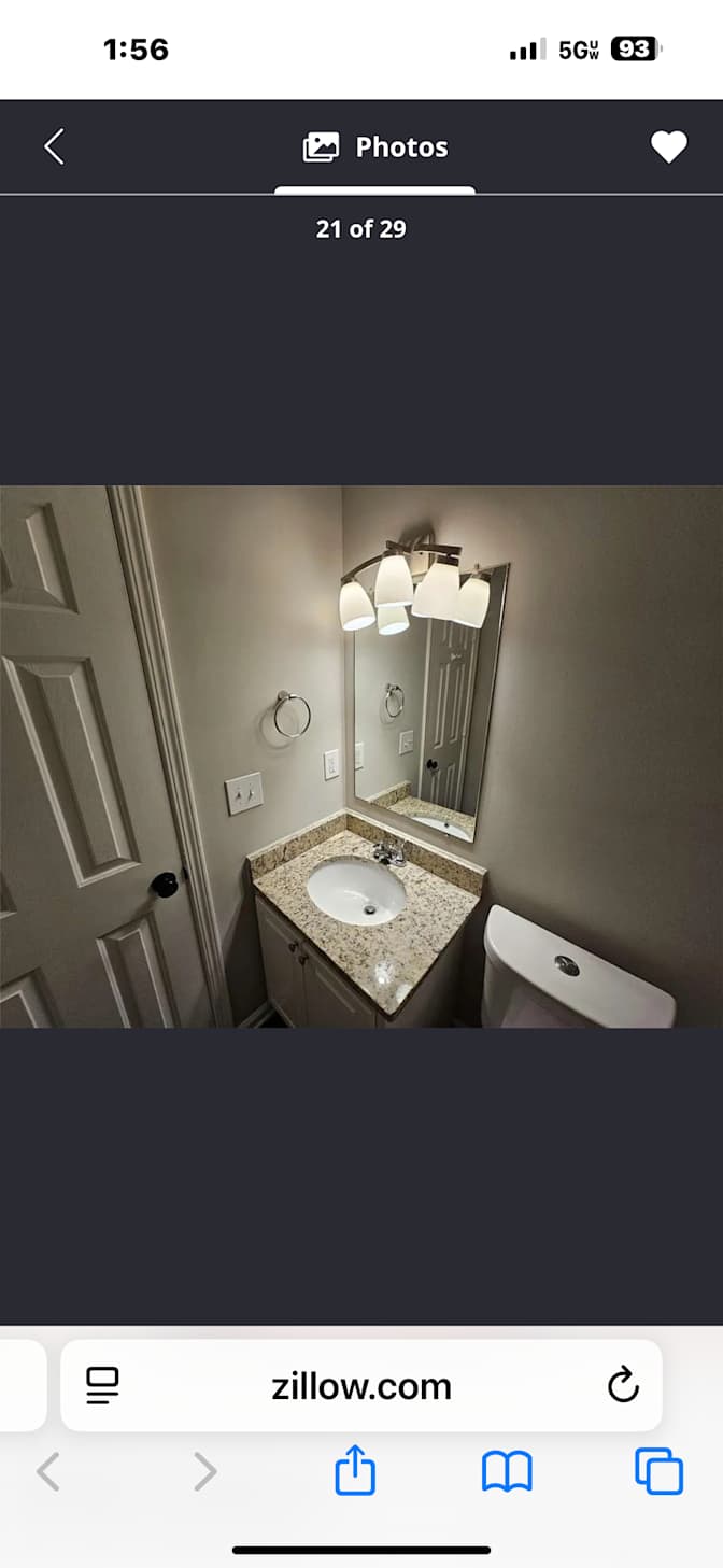 Dee's room