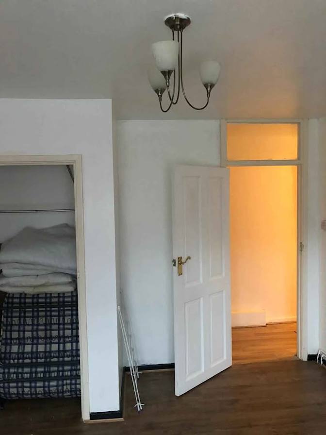 michael edwards's room