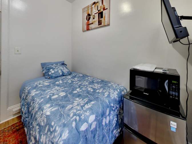 Ike's room