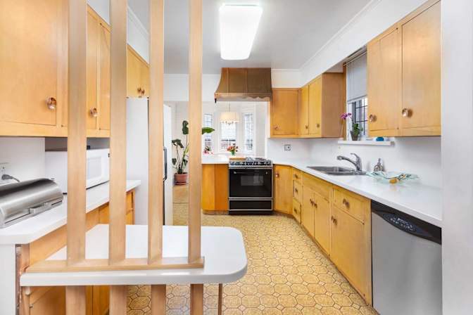 Rental property's room