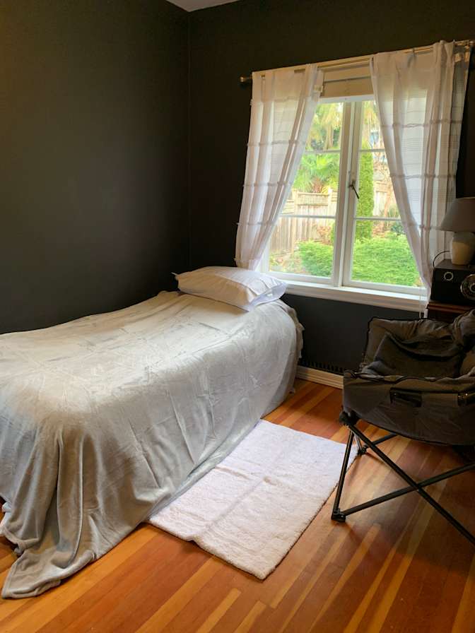 Pilar's room