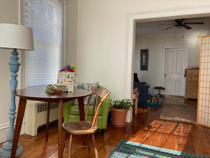 Jen's room