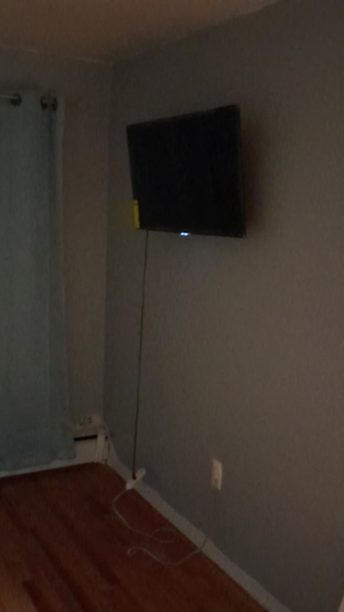 Lyn's room