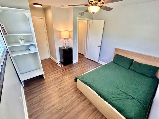 Hannah's room