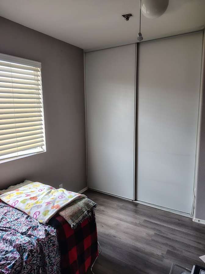 liz's room