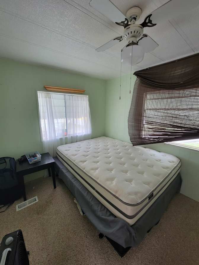 Diana Kaczor-Muriel's room