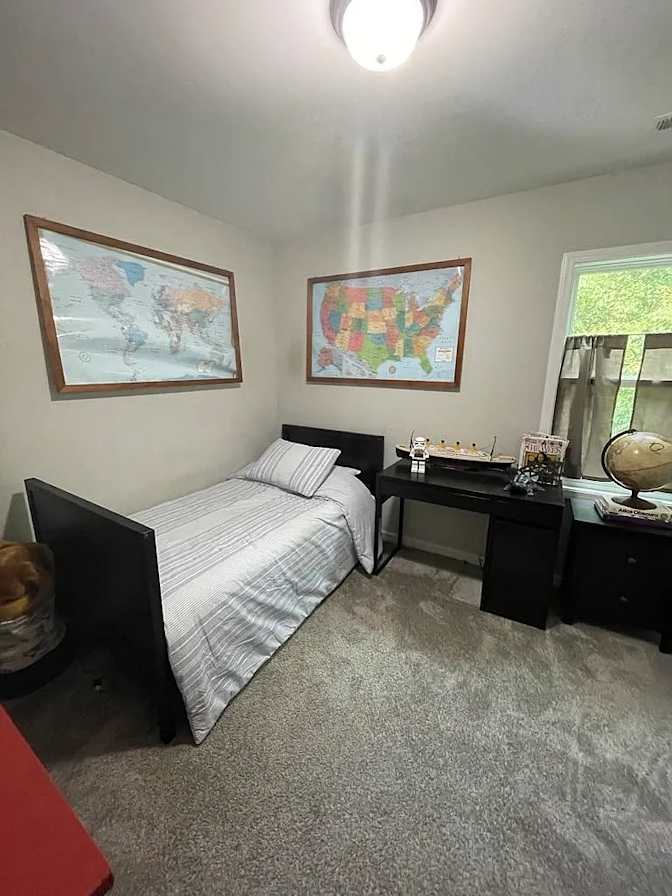 Alcove Rooms's room