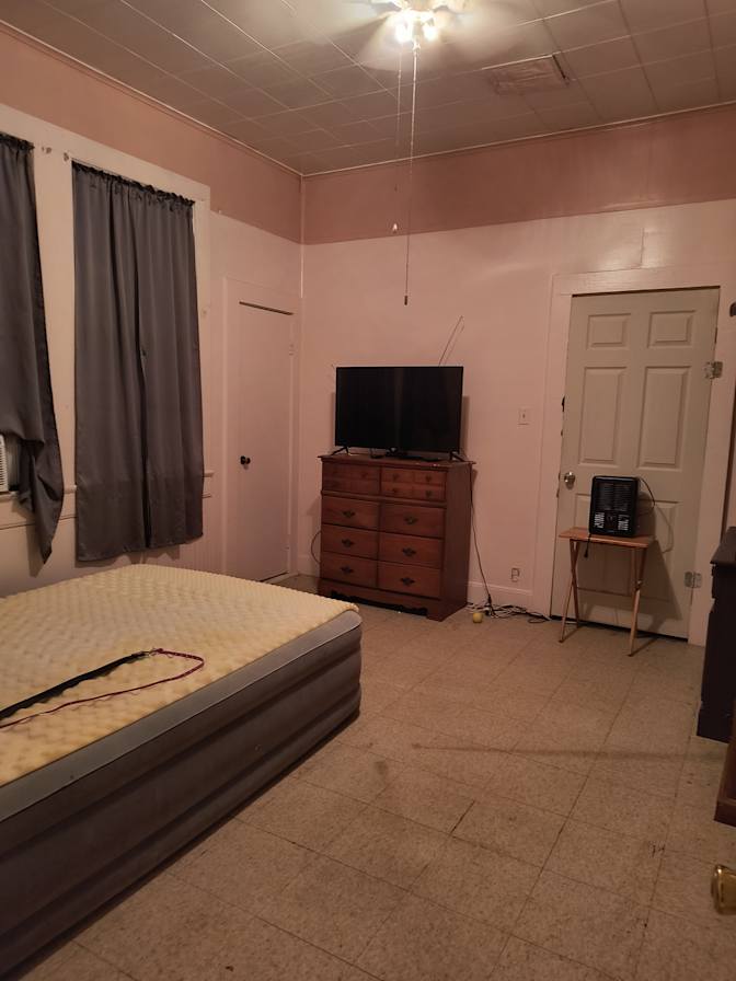 Wendy Giardina's room