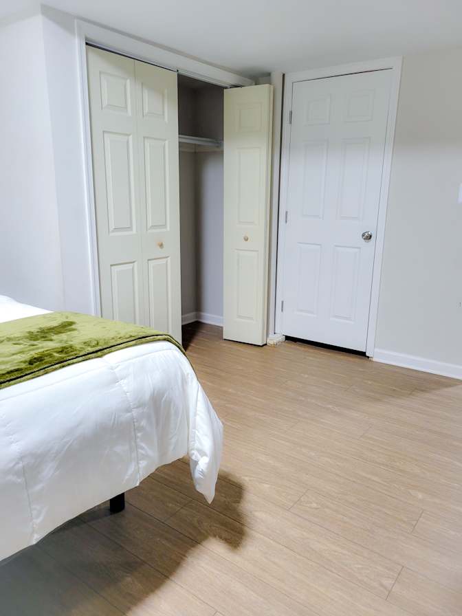 MIT Secure Stay's room