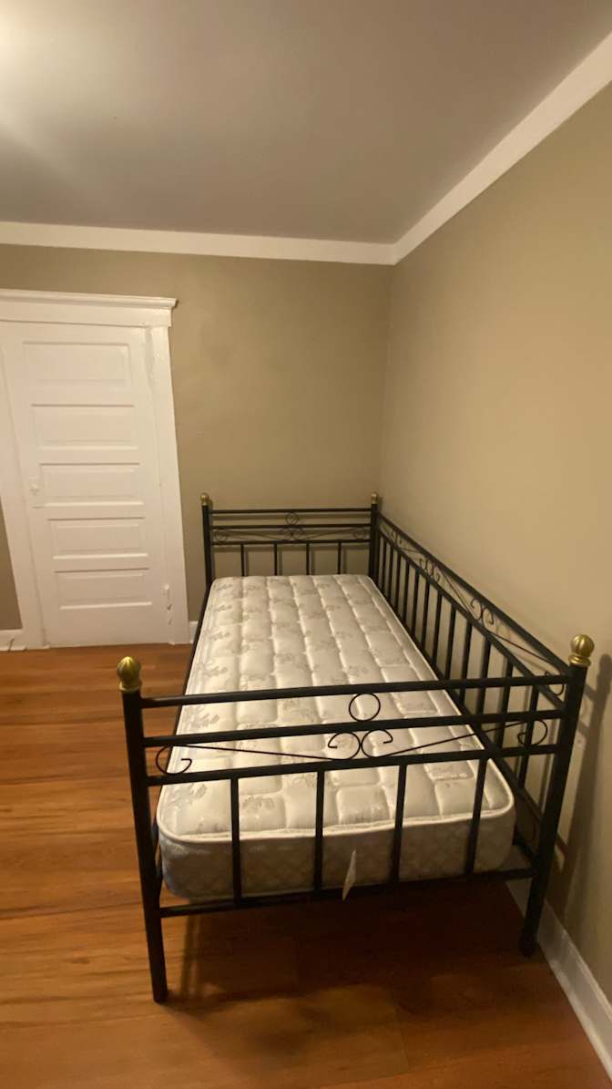 Andrea's room
