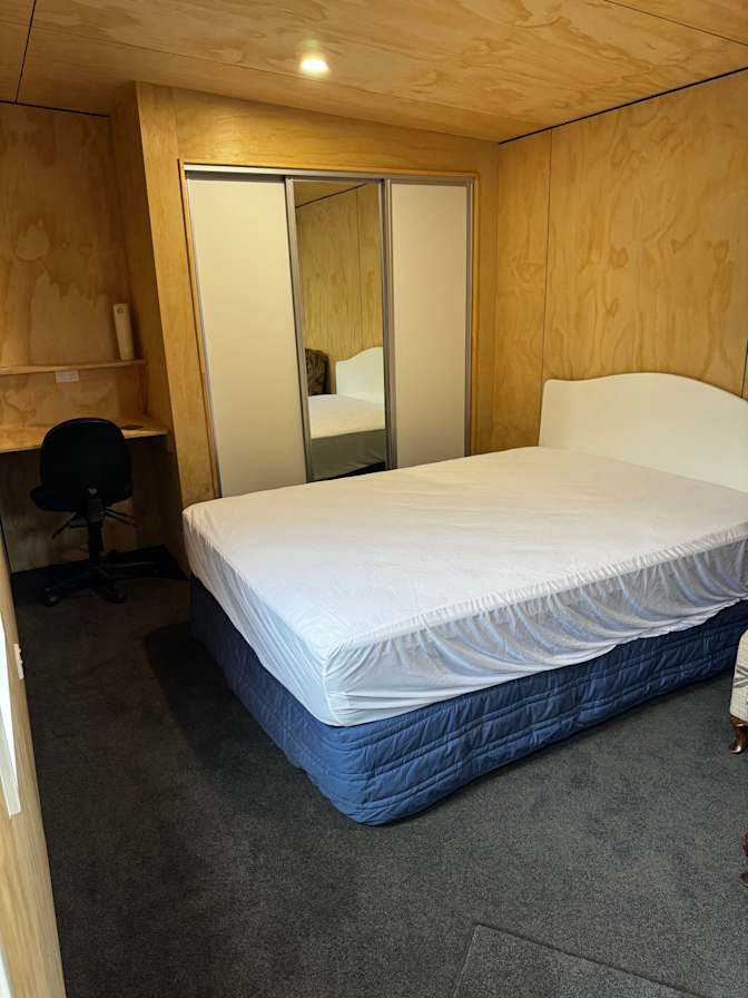 Anihaera's room