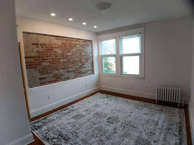 kelly's room