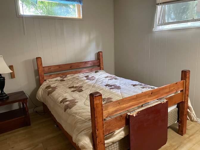Marcos's room