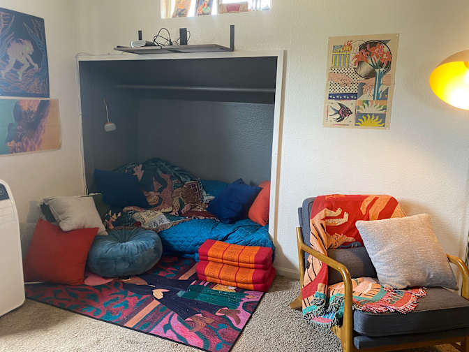 Anatta Vela's room