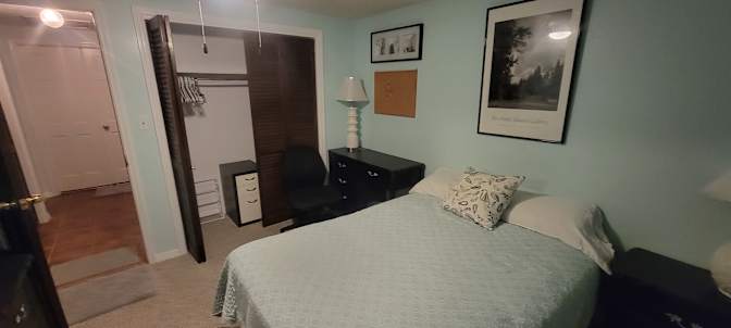 Jessalyn's room