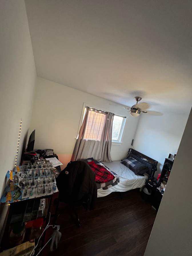Ashin's room