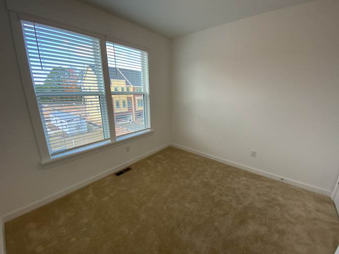 Alcove Rooms's room