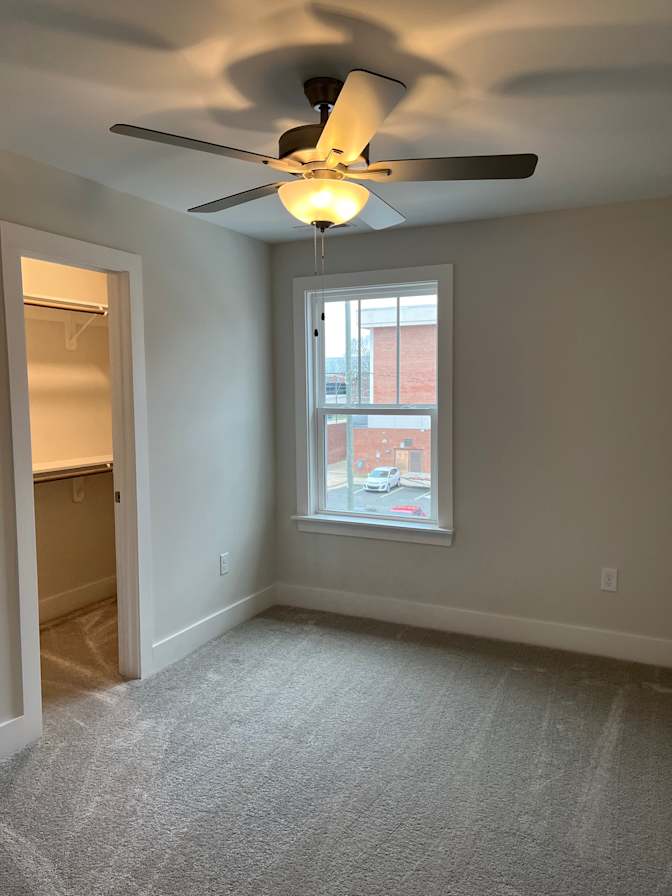 Alcove Rooms's room