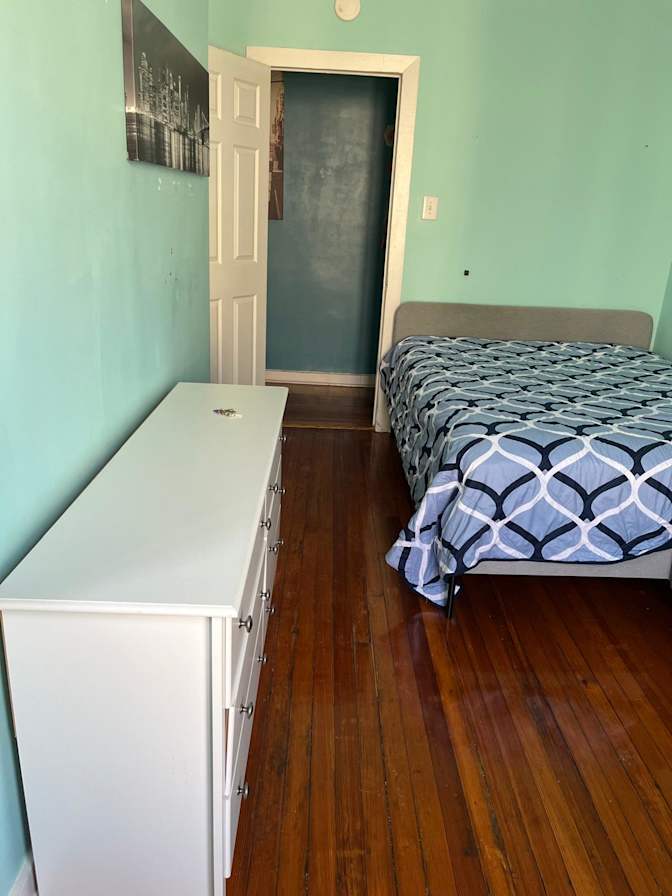 Yafreisy's room